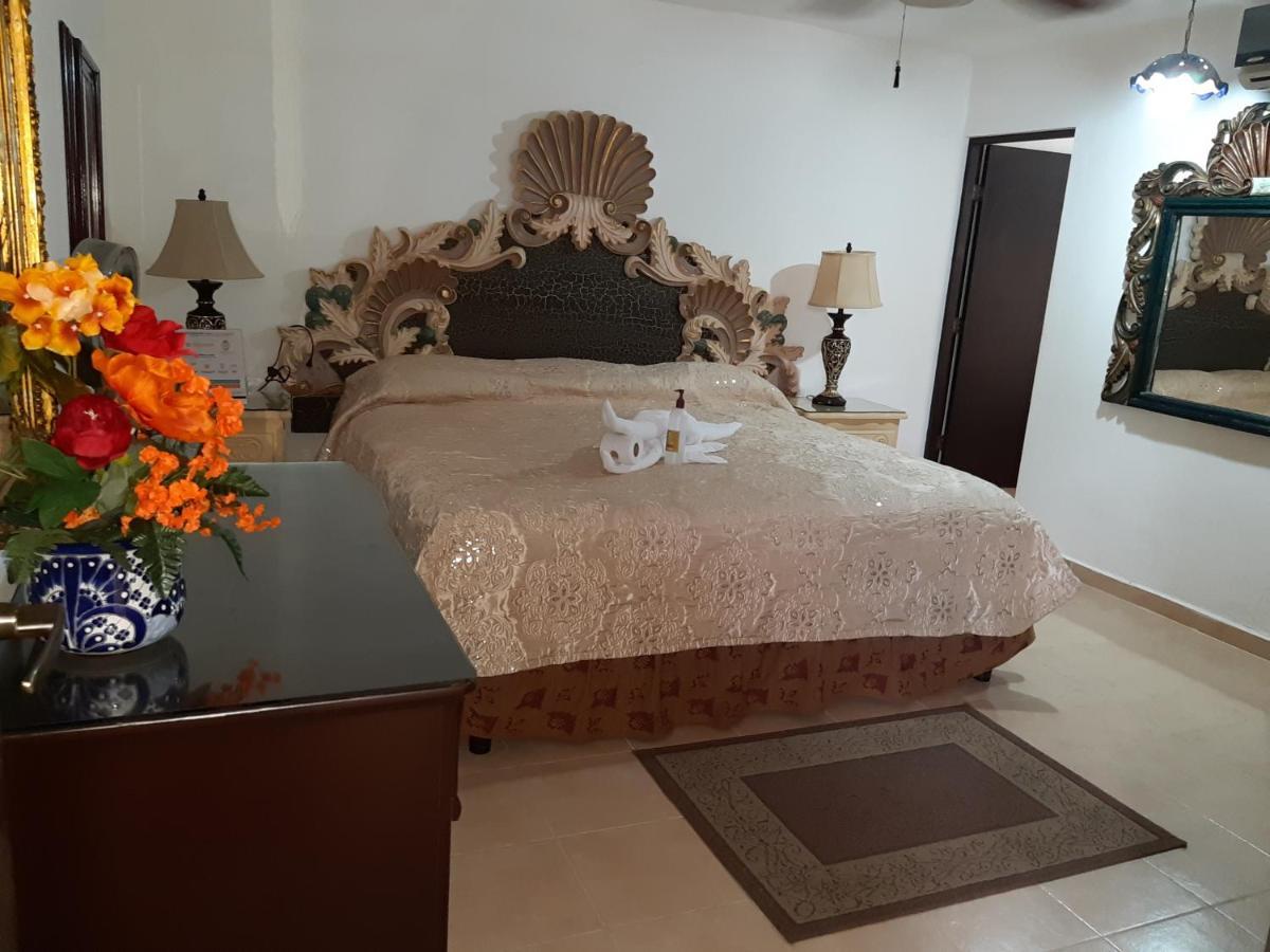 Hotel Palacio Canton Valladolid  Bagian luar foto