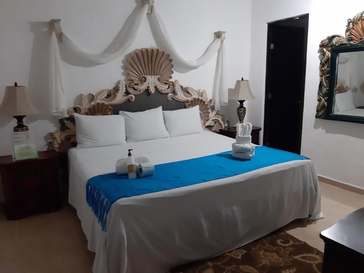 Hotel Palacio Canton Valladolid  Bagian luar foto