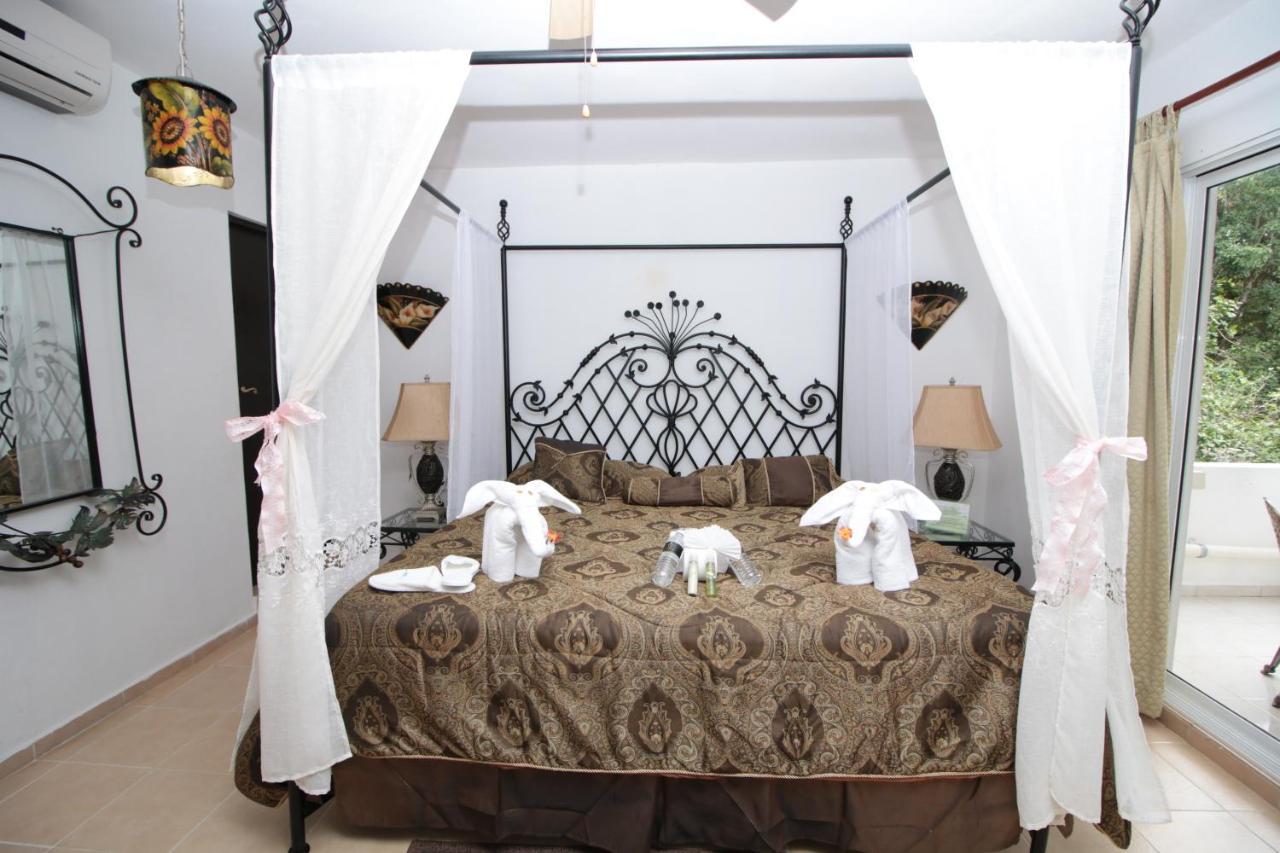 Hotel Palacio Canton Valladolid  Bagian luar foto
