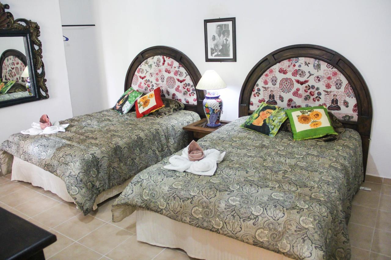 Hotel Palacio Canton Valladolid  Bagian luar foto